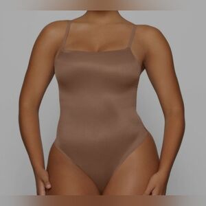 SKIMS BARELY THERE THING BODYSUIT sz Medium Brand new never worn